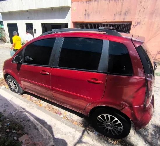 Fiat Idea Attractive 1.4 Fire Flex 8V 5P 2013