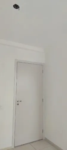 3 Portas prontas de madeira, dim. 70x210cm