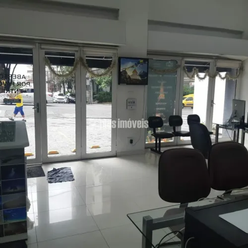 Loja 150 m² , Higienópolis , vão livre e piso superior ,5 vagas , rua de grande movimento 