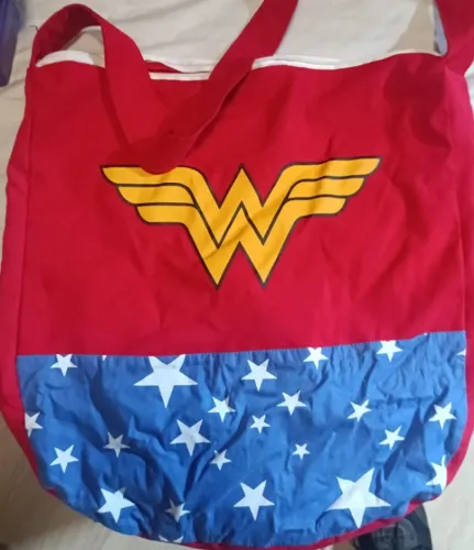 Bolsa Mulher Maravilha - DESAPEGO