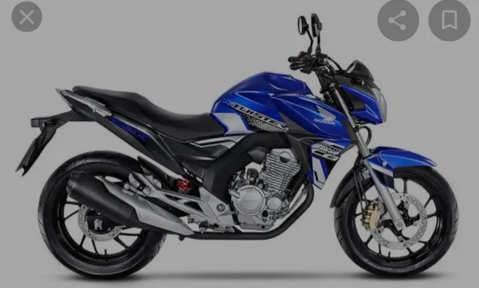 Vendo única dona! Só 6989 km rodados!!! Oportunidade única!