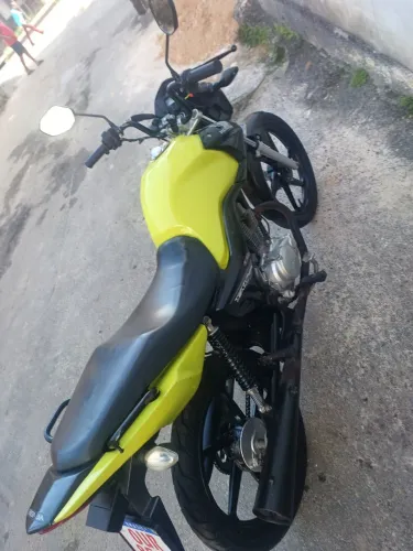 Vendo ou troco fan 125 toda 150 as peças con nota