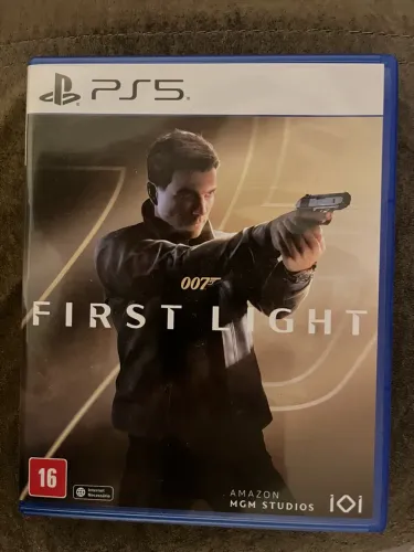 007 first light PS5 - seminovo