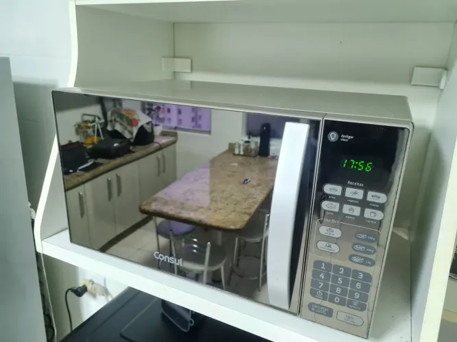 Micro-ondas Consul 20L Cinza espelhado