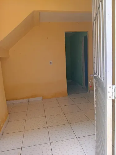 Casa a venda no bairro da Guabiraba, conj enfrente a garagem da globo