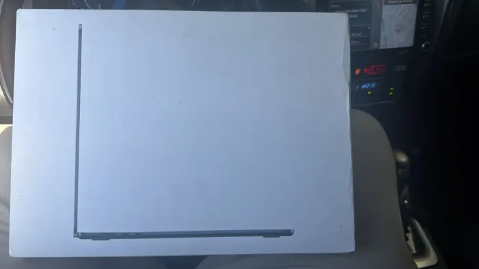 Macbook Air novo na caixa