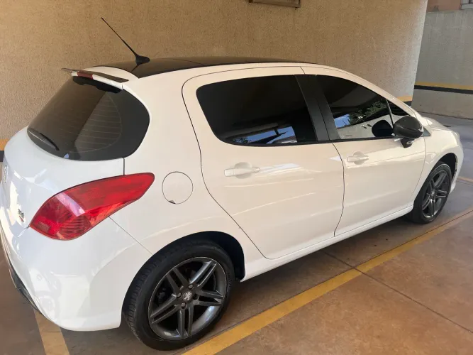 Peugeot 308 Feline/griffe 1.6 Turbo 16V 5P Aut. 2013