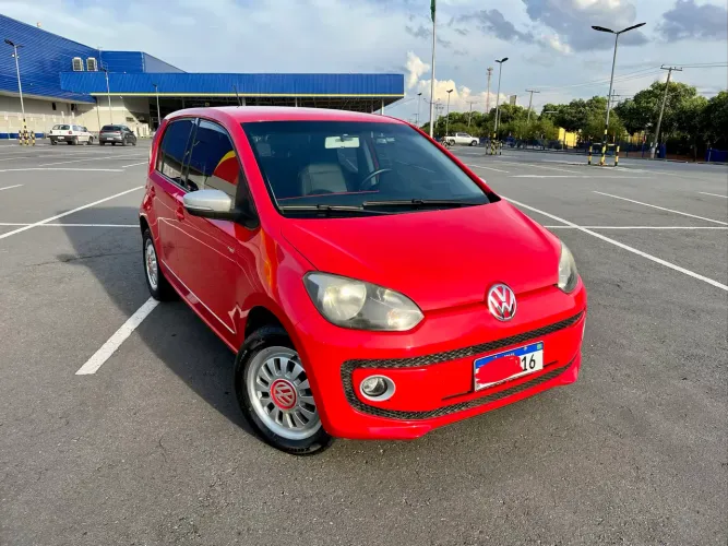 Volkswagen Up! Black/white/red 1.0 T. Flex 12V 5P 2015