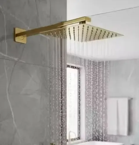 Vendo Esse Chuveiro Luxuoso Lacrado Nunca Usado Ele er Inoxidável cor de ouro