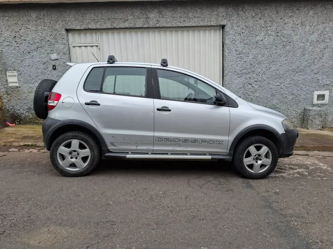 Volkswagen Crossfox 1.6 MI Total Flex 8V 5P 2010