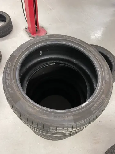 1 pneu Pirelli P Zero, medida 275/40 R20 106W
