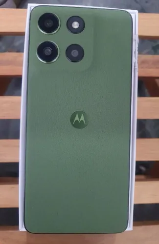Smartphone Motorola G56 256GB Verde 5G 24GB de RAM 6,7" Full HD+ Câm. Dupla + Selfie 32MP
