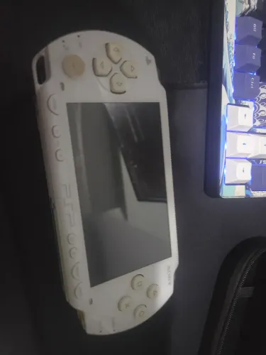 Psp desbloqueado em bom estado com micro sd e cabos
