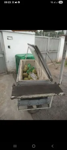 Carrinho de coco usado
