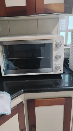 Vendo este forno elétrico 50 L marca Suggar