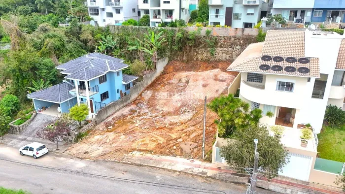 Terreno à venda, 540m² - Córrego Grande - Florianópolis/SC