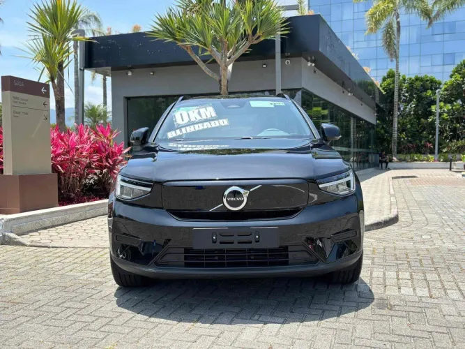 VOLVO EX40 BLINDADO 2026