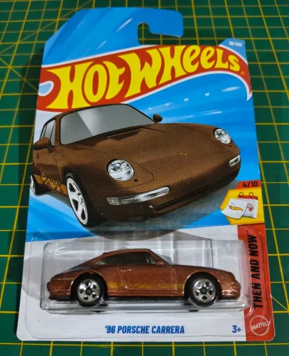 Hot Wheels - Porsche Carrera 96 (marrom)