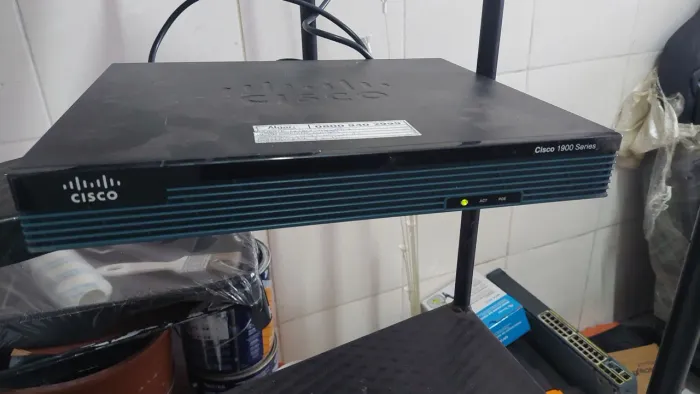 Roteador Cisco 1900 Series 