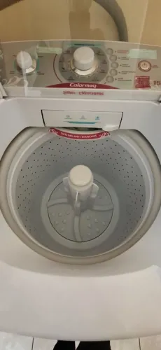 Vende se máquina de lavar semi nova em perfeito estado de conservação e funcionando per!!!