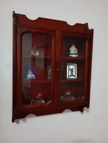 Mini Cristaleira em Madeira (Antiguidade)