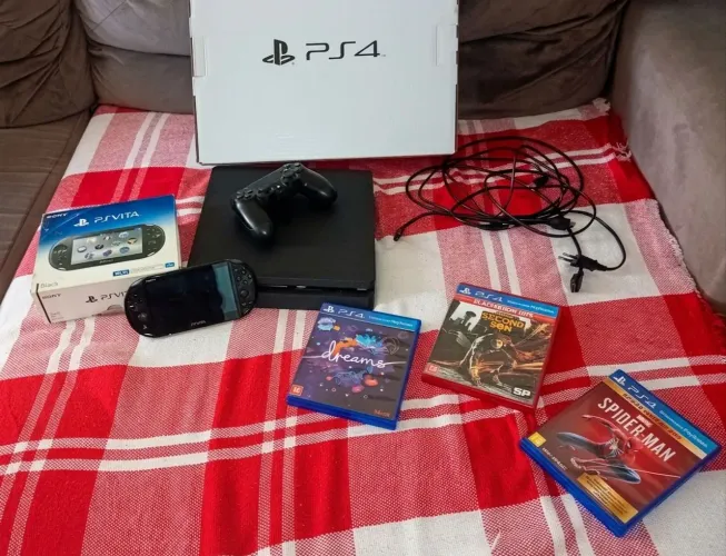 PS4 1TB 3 jogos e PS Vita incluso
