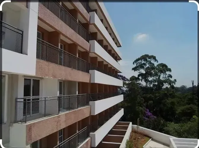 Apartamento na na Granja Viana