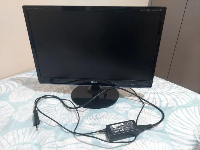 Monitor LG 21,5"