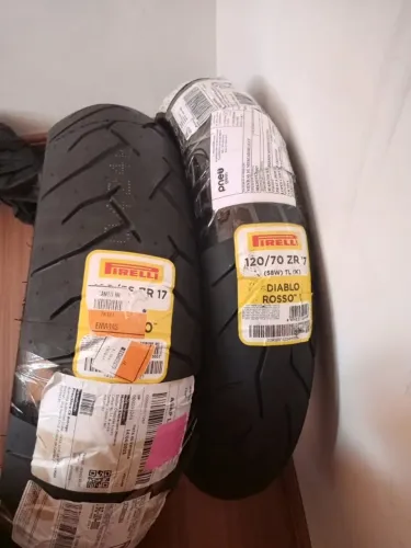 Pneu pirelli diablo rosso II 120