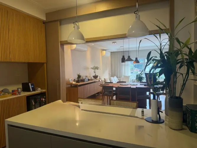 Apartamento de alto padrão RETRÔ a venda na Alameda França / Jardins / 175m² / 3 Suítes