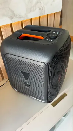 JBL - Semi nova