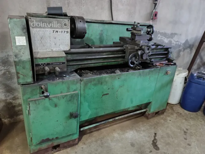 Torno Joinville TM 175
