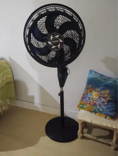 Ventilador de Coluna Arno - Usado em ótimo estado