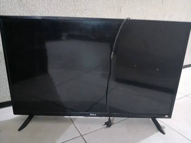 Tv para retirada de peças