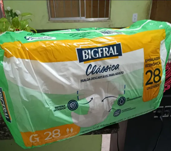 Fralda descartável para adulto 
