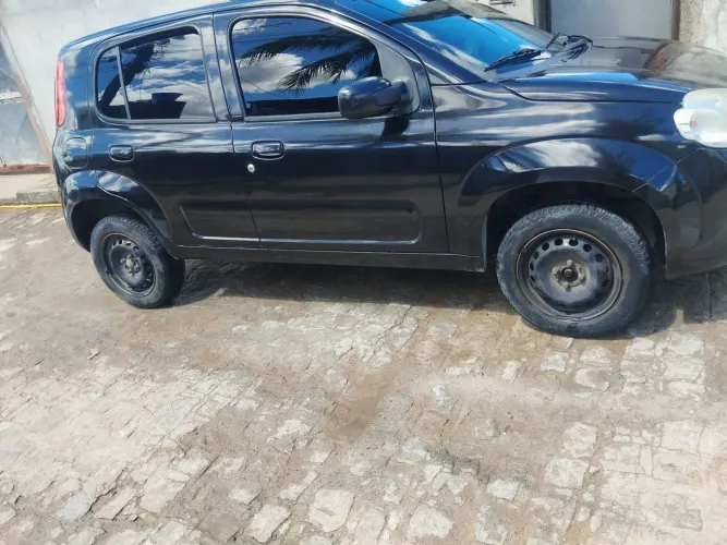 Fiat Uno Vivace Celeb. 1.0 EVO F.flex 8V 5P 2013