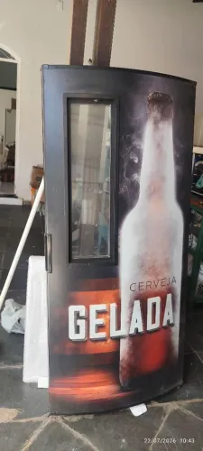 Vende-se porta de cervejeira completa 