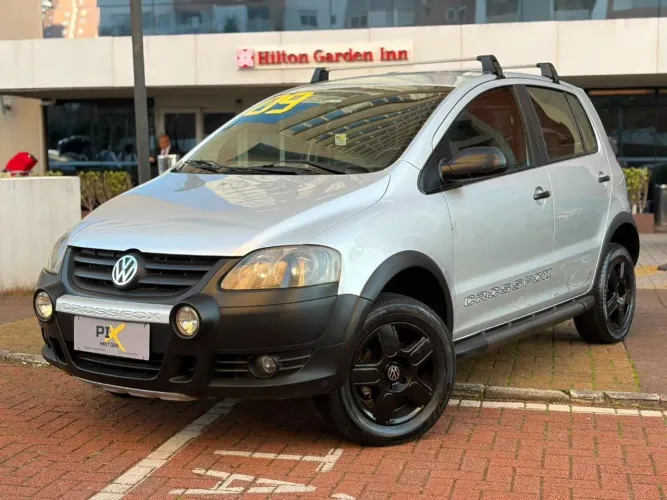 Volkswagen Crossfox 1.6 MI Total Flex 8V 5P 2009