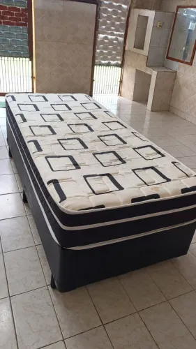 Colchão de espuma com molas