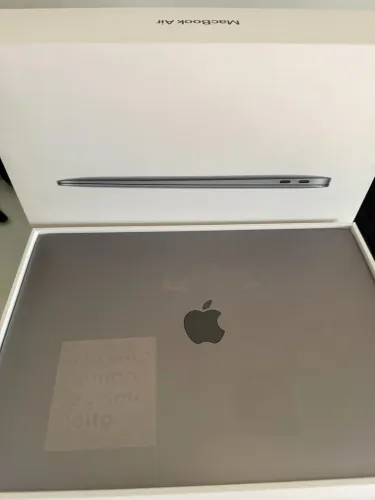 MacBook Air 13? 2020 ? Intel Core i5 | 8GB RAM | 512GB SSD