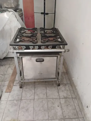 Fogão industrial 4 bocas com forno