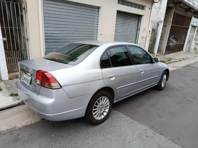 Honda Civic Sedan LX 1.7 16V 115cv Mec. 4P 2003