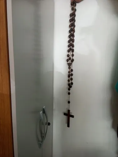 Terço em madeira