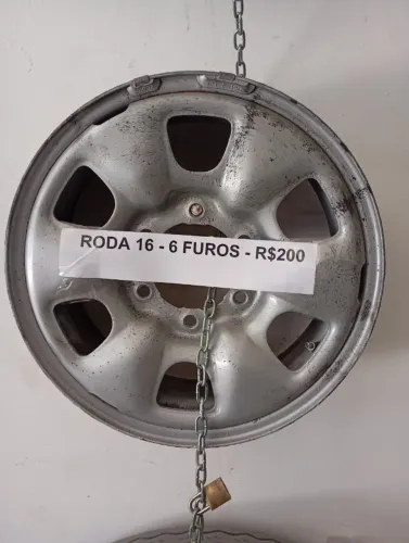 Roda 16 - 6 furos - 200 reais