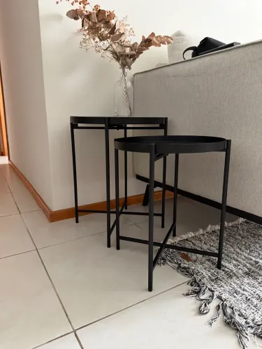 Mesas laterais metálicas preta