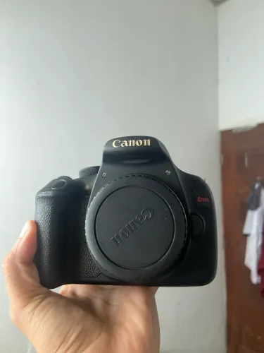 Cânon Rebel T5i -vendo com urgência