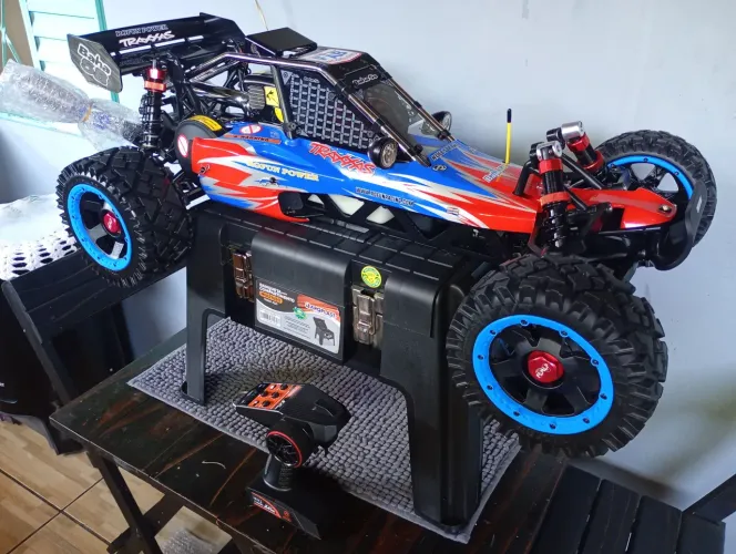 Lindo automodelo a combustão 32cc