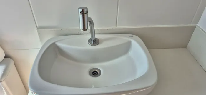 Vendo cuba para banheiro marca Incepa com ralo