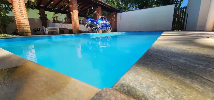 Casa de condomínio para venda possui 200 metros quadrados com 4 quartos em Riviera - Berti