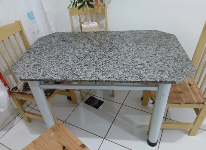 Mesa granito